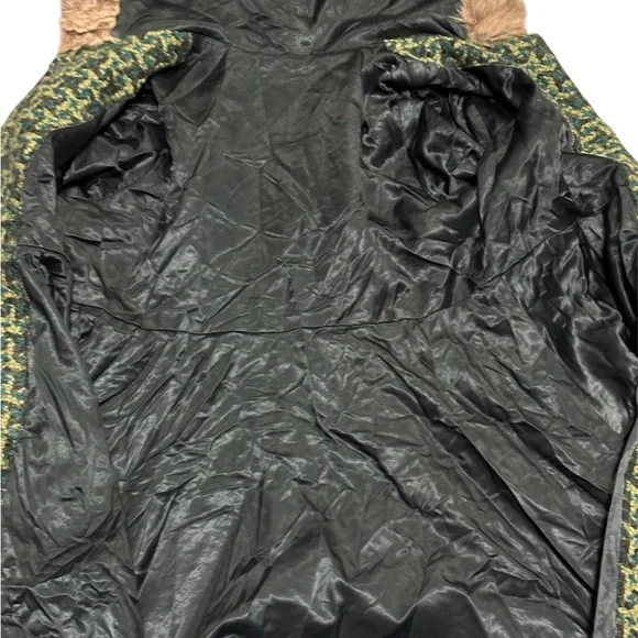 Green and Yellow Patterned Coat - Picture 4 of 5